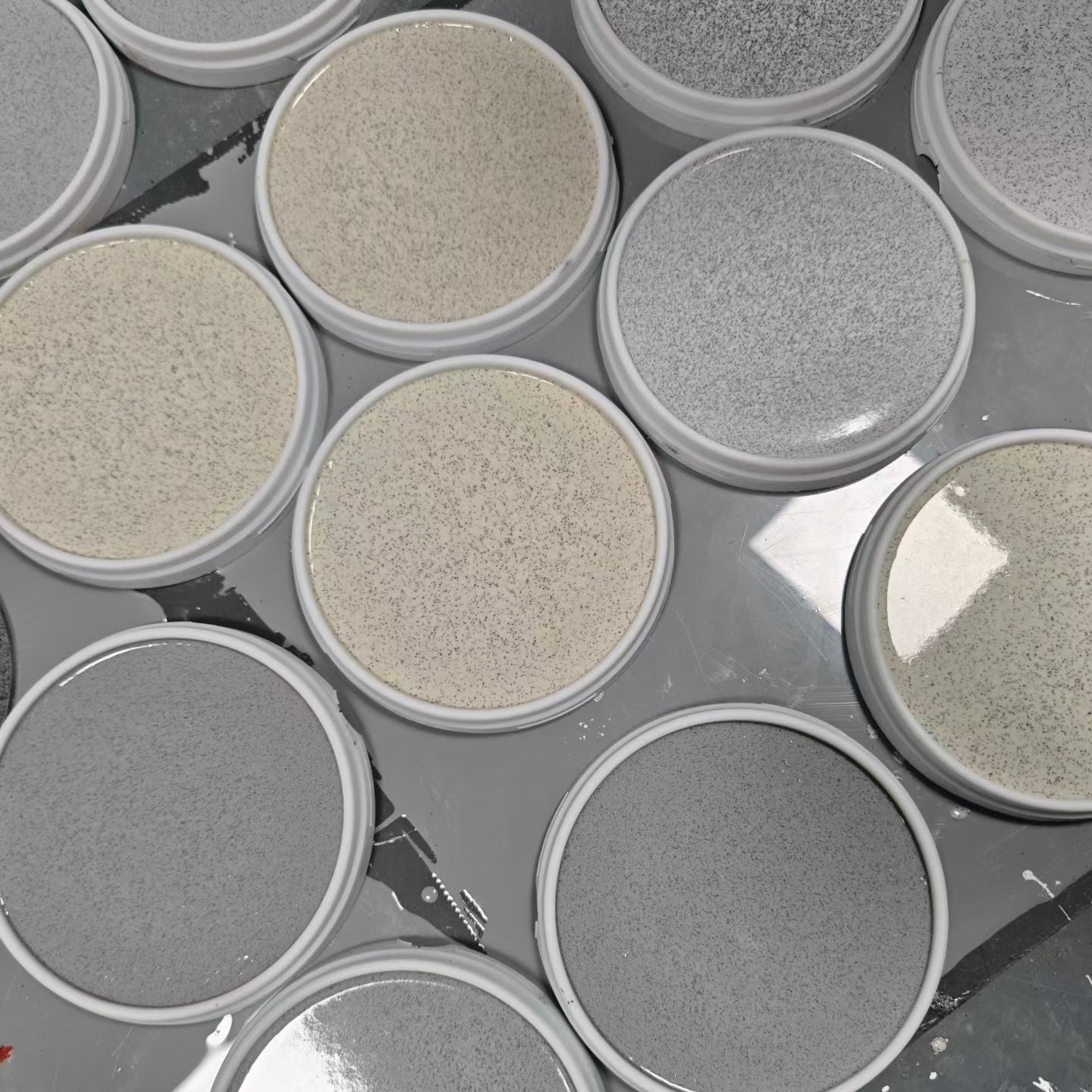 Epoxy Colored Sand Flooring – 20kg Bucket | Seamless Decorative Floor Coating